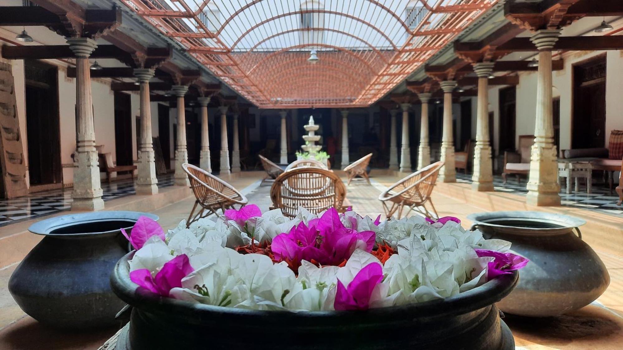 Saratha Vilas Chettinad Kānādukāttān Eksteriør billede